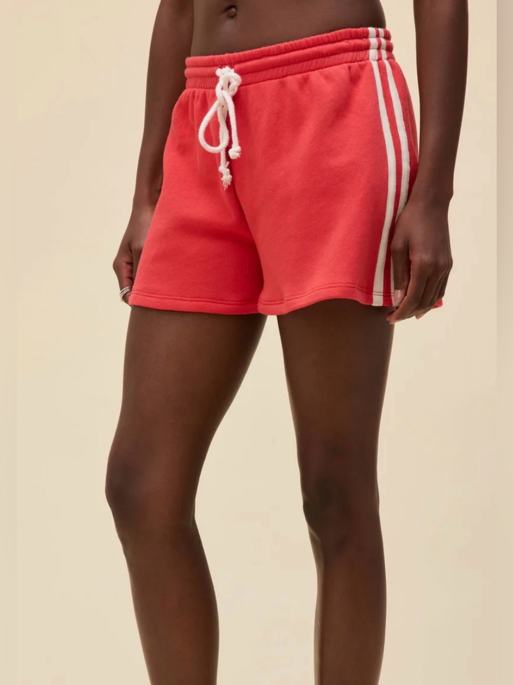 Daydreamer Solid Track Short in Vintage Red Size Large